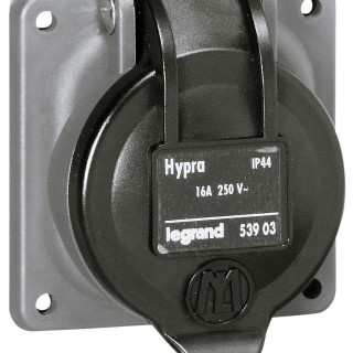 053903 - Prise de courant fixe 2p+t à brochage domestique hypra ip44 - 250vac - plastique - Legrand 